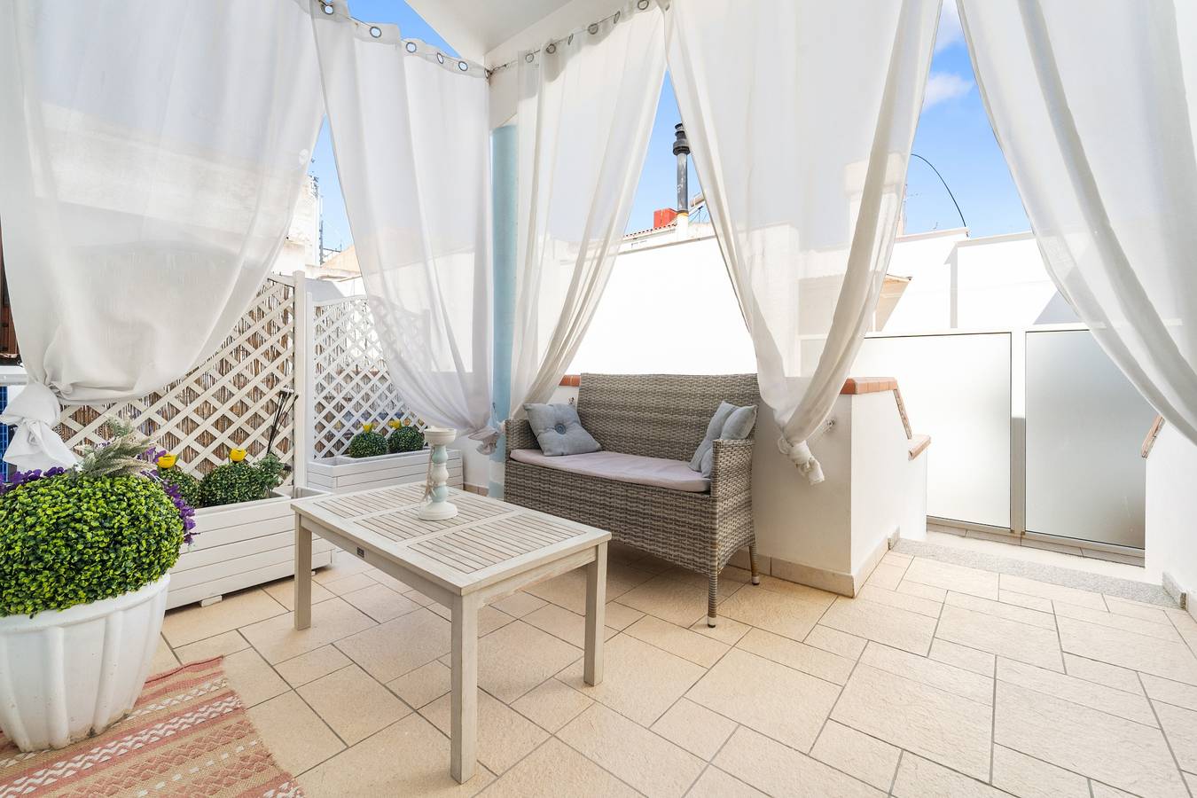 Appartamento intero, Appartamento 'Casa Di Design A' con terrazza privata, Wi-Fi e aria condizionata in Calasetta, Sant'Antioco