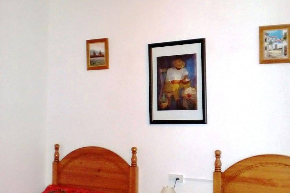 Apartment in stone manor house with pool and wifi 2 km from Inca in Lloseta, Majorca Center