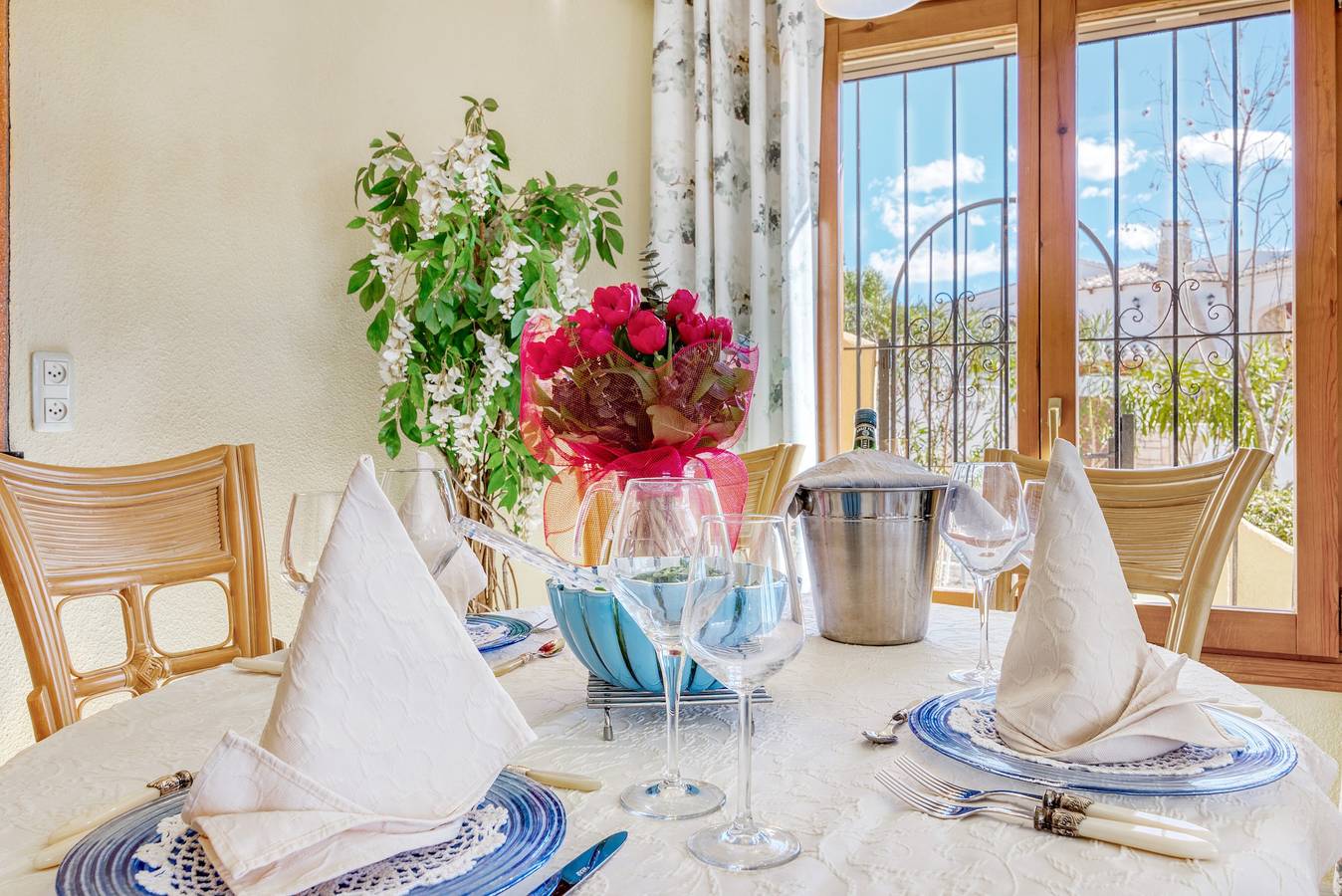 Villa 'Casasilma' avec vue sur la mer, Wi-Fi et climatisation in Poble Nou de Benitatxell, Costa Blanca
