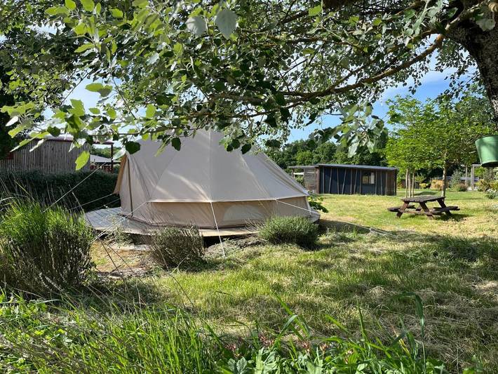 Location de vacances pour 4 personnes, avec piscine ainsi que jardin et vue à Chisseaux - 3