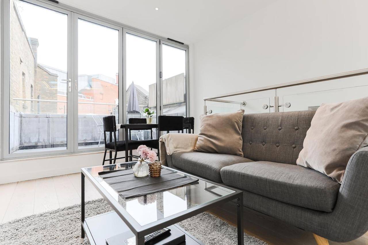 Trafalgar Square by Excel Apartments in Covent Garden, Londres