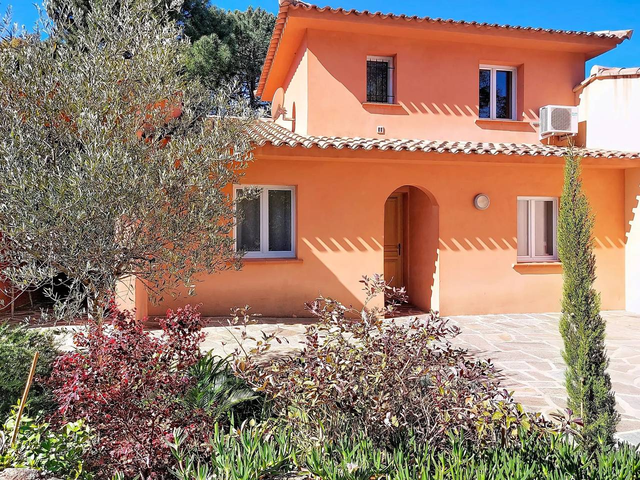 Haus 6 Personen in Sainte-Lucie de Porto-Vecchio, Zonza