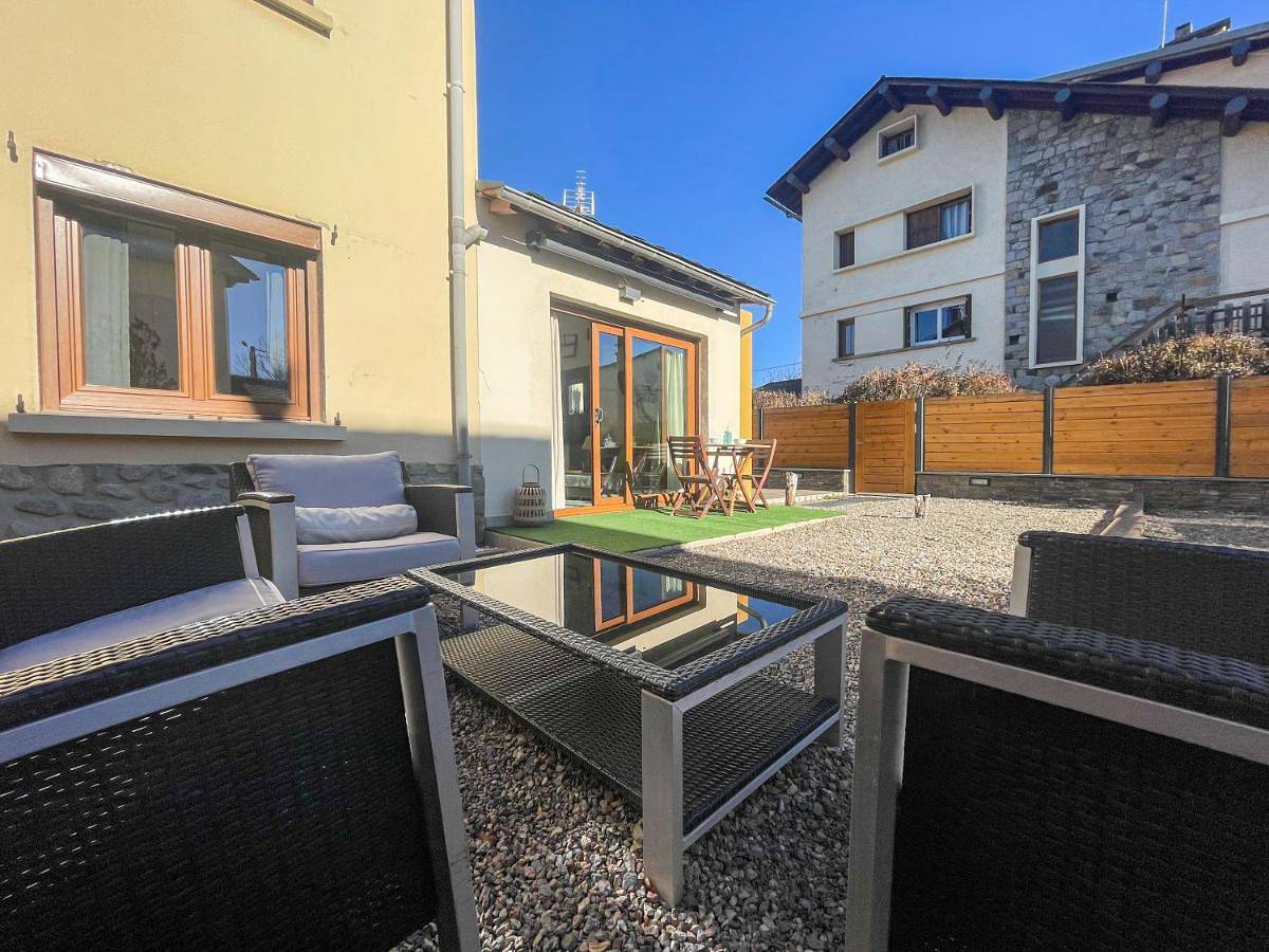 Two-Bedroom House in Bourg-Madame, Región de Prades (Francia)