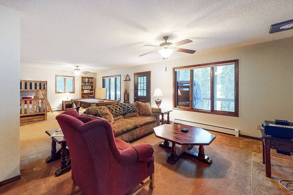 Spacious Cabin w/ Wifi, Pool Table, Fireplace, Washer/Dryer - Snowbird-Friendly in Purgatory