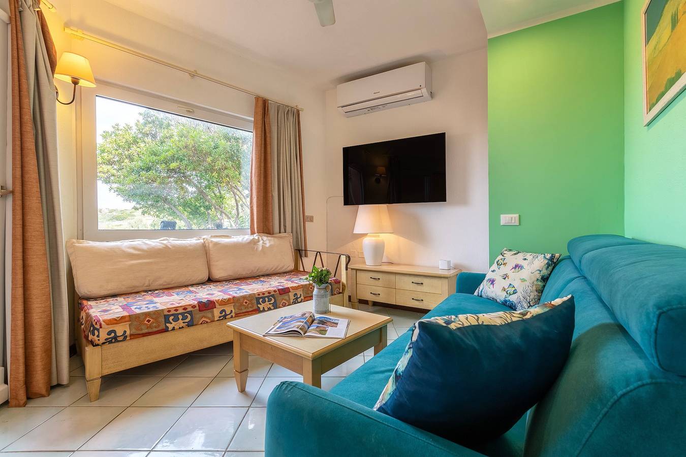 Ganze Wohnung, Ferienwohnung 'Costarossa 2208' mit Meerblick, privater Terrasse und Klimaanlage in Trinità d'Agultu e Vignola und Umgebung, Gallura