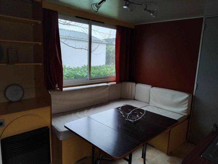 Location de vacances pour 5 personnes, avec vue et terrasse, animaux acceptés à Le Martinet - 2