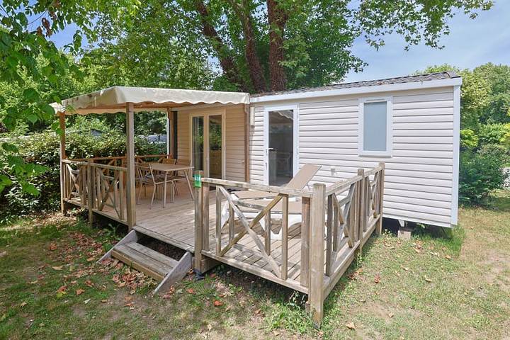 Wohnwagen für 4 Personen, mit Terrasse und Balkon/Terrasse - 1