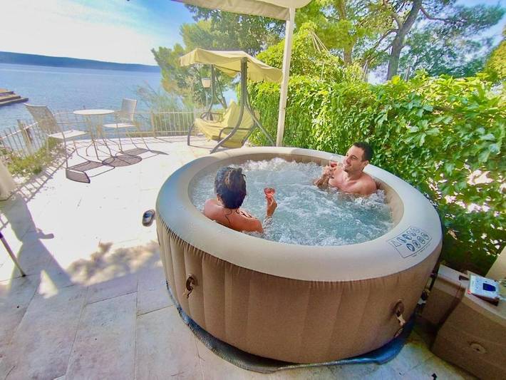 Ferienhaus für 4 Personen, mit Ausblick und Pool sowie Garten, mit Haustier in Starigrad Paklenica - 2