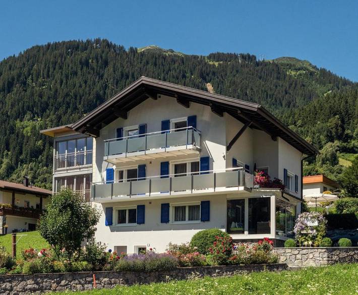 Chambre d’hôte pour 7 personnes, avec jardin et vue à Sankt Gallenkirch - 2