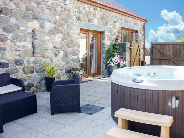Cottage for 8 people, with garden in Gwynedd