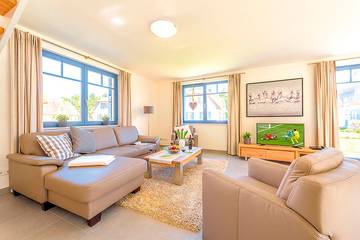 Ferienhaus für 8 Personen in Ostseebad Glowe, Glowe, Bild 1