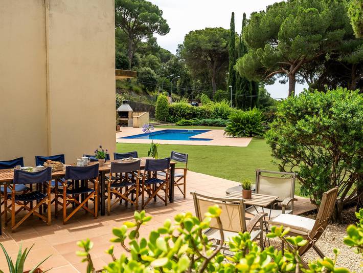 Location de vacances pour 10 personnes, avec jardin et piscine à Alella - 3