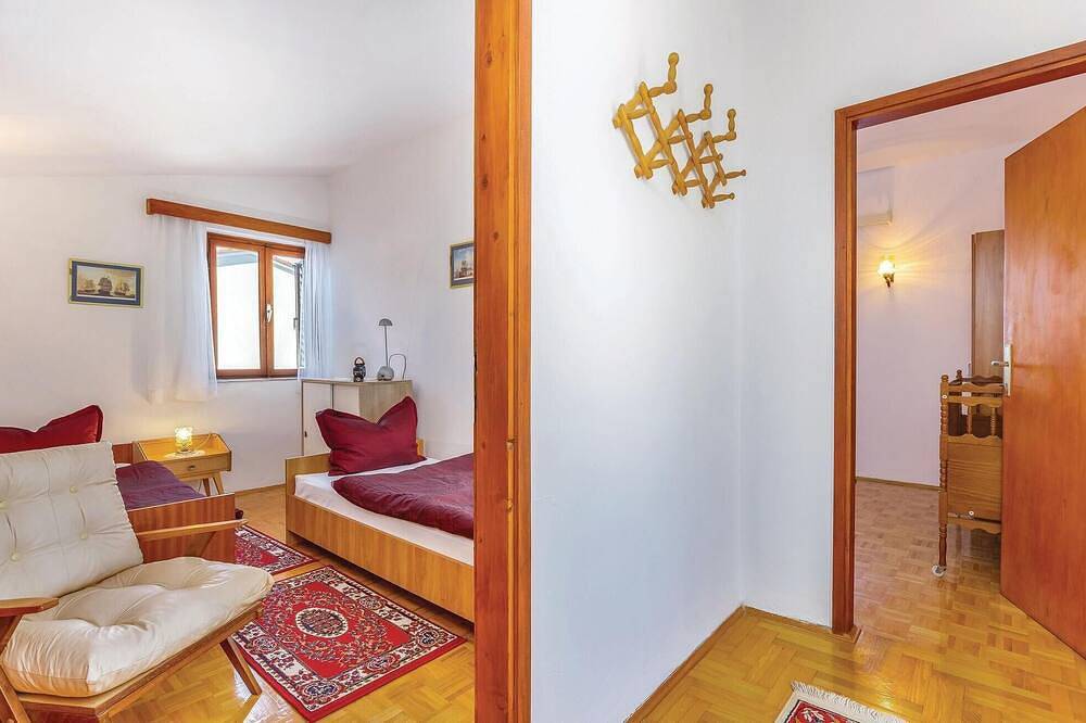 Ganze Wohnung, Schöne Ferienwohnung in Kraljevica mit Wlan in Kraljevica, Primorje-Gorski Kotar