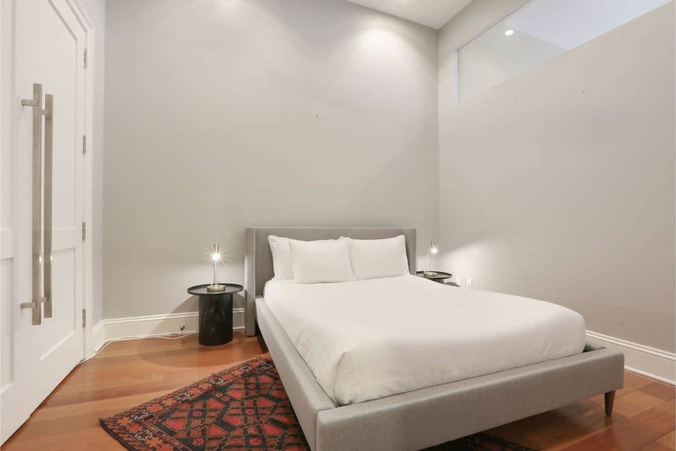 Apartamento entero, Roami at Factors Row near Bourbon St Studio in New Orleans, Orleans Parish