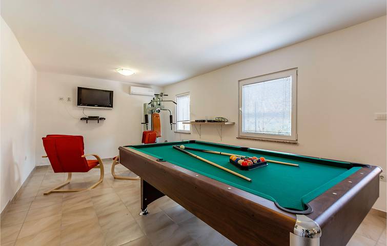 Bungalow für 12 Personen, mit Pool und Terrasse in Istrien - 4