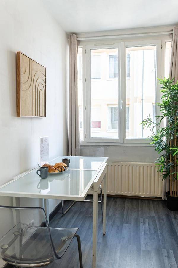 Gîte pour 2 personnes, avec vue à Le Perreux-sur-Marne - 2