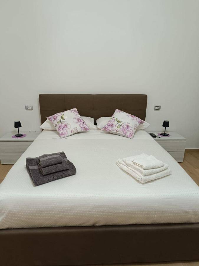 Maison d’hôte pour 3 personnes, avec Jardin et Vue à Lamezia Terme