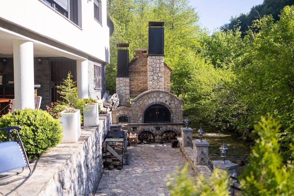 Ferienhaus für 8 Personen mit Balkon/Terrasse in Bosnien und Herzegowina