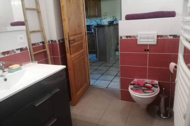 Gîte pour 4 personnes, avec jardin à Embrun - 3