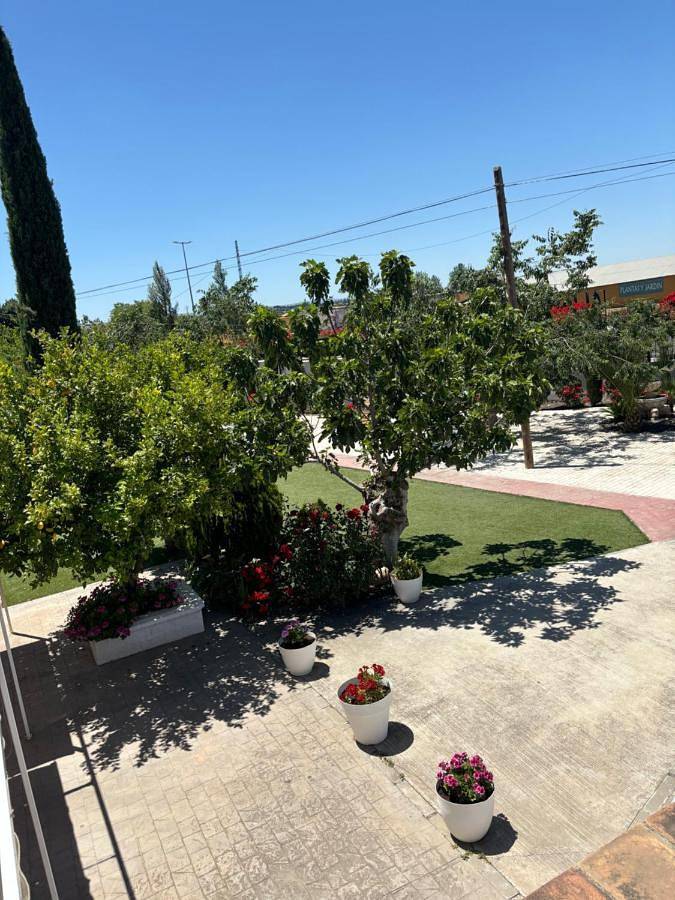 Casa rural para 6 personas, con vistas además de terraza y jardín en La Zubia - 3