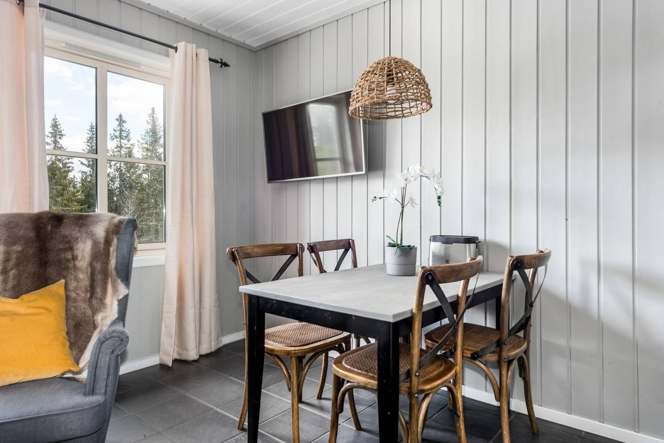 Ferienhaus für 5 Personen mit Balkon in Løten