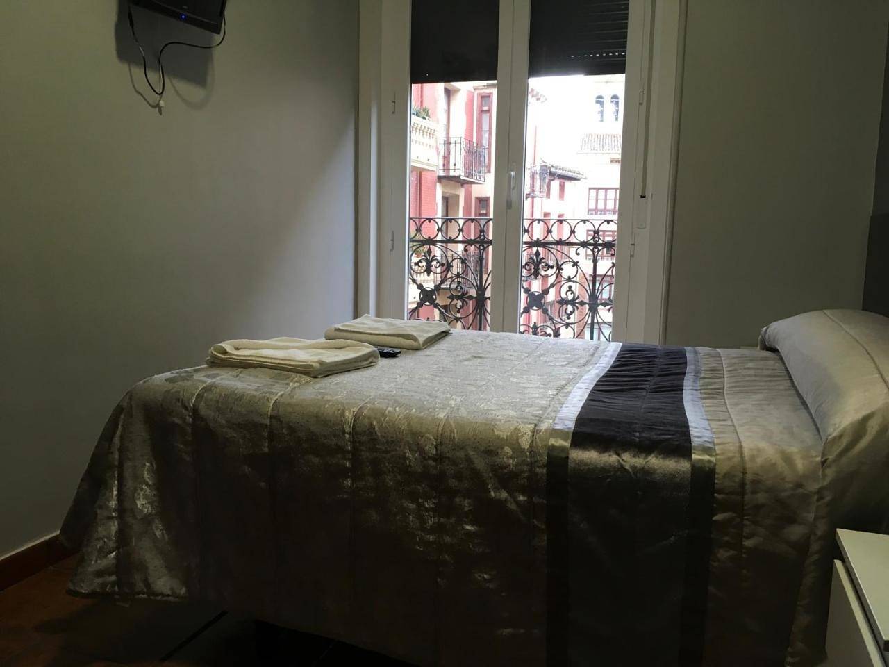 Pensión La Bilbaina - Albergue Logroño in Logroño, La Rioja Province