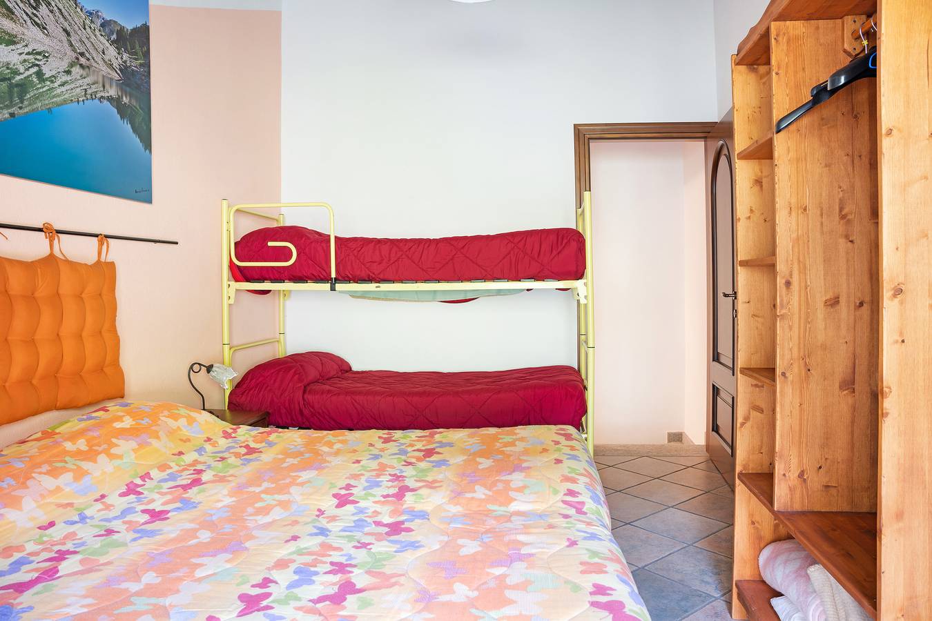 Entire apartment, Holiday Apartment "Carlina Tano Di Grich" with Mountain View, Shared Terrace & 2 Balconies in Prazzo, Cuneo Province