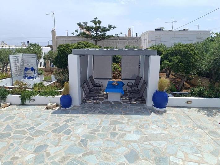 Location de vacances pour 8 personnes, avec jardin dans Drios
