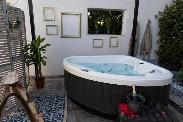 Chambre d’hôte pour 2 personnes, avec jardin et jacuzzi dans le Var - 3