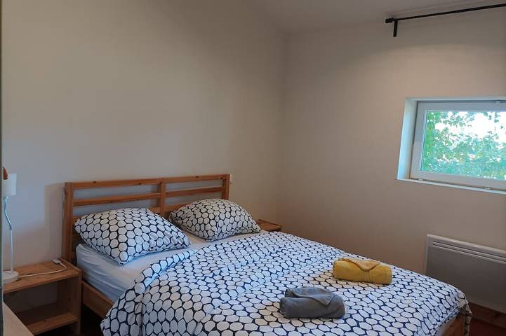 Location de vacances pour 8 personnes, avec piscine et jardin à Fontcouverte - 3