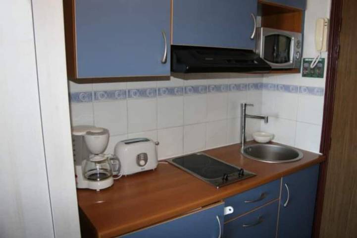 Appartement entier, Studio avec belle vue mer Exceptionnel à 50m De La Plage Sans Vis A Vis in Bénodet, Région de Quimper