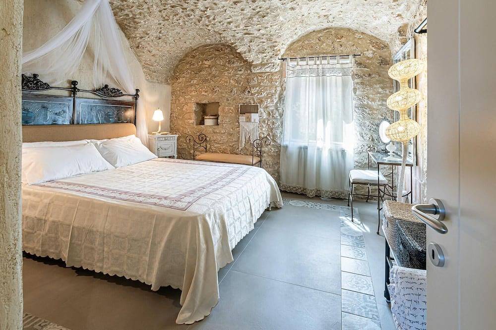 3 bedroom awesome home in Filignano in Filignano, valle del Volturno