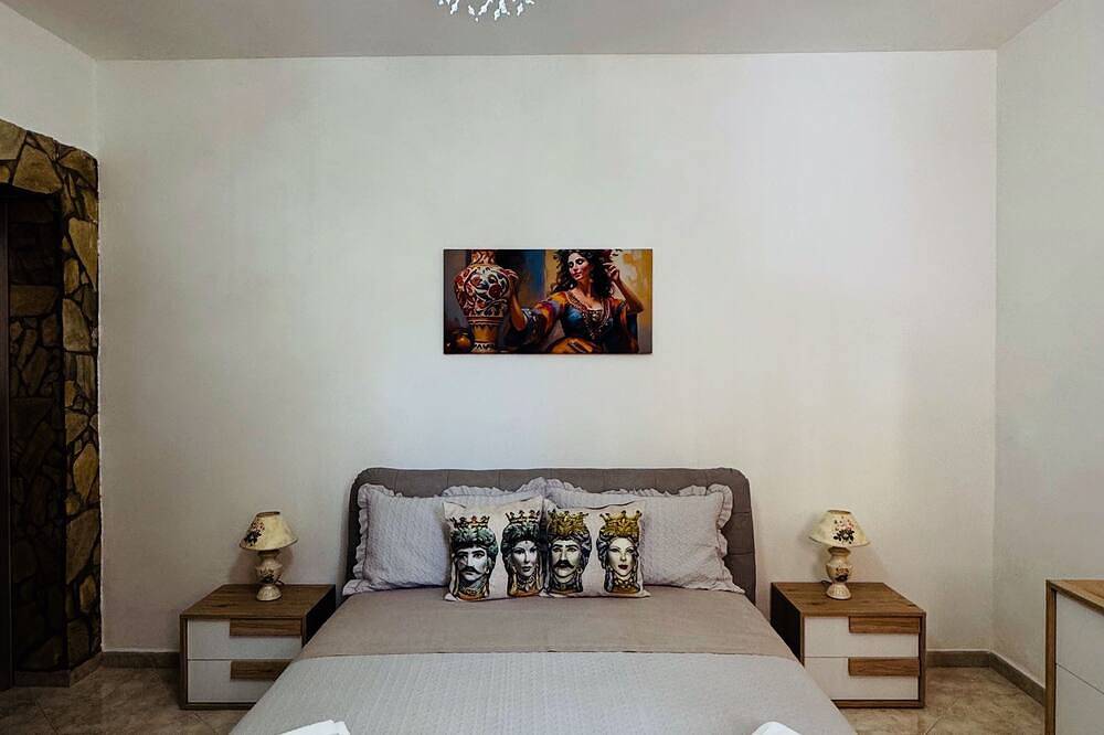 Totally renovated vacation house only 4minutes from the center. in Noto, Noto und Umgebung