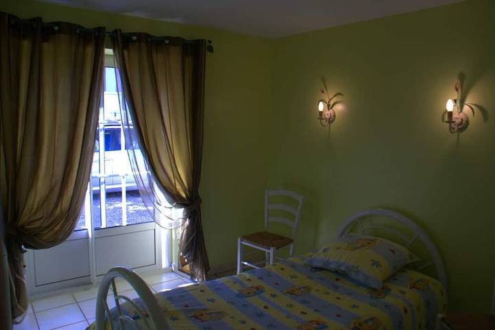 Gîte pour 4 personnes, avec Terrasse et Jardin à Saint-Jean-Pied-de-Port - 3