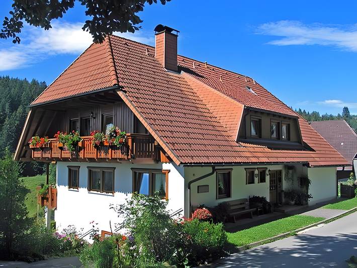 Ganze Wohnung, Ferienwohnung 'Wiesenblick' mit gemeinsamer Terrasse, Gemeinschaftsgarten und Wlan in Schramberg, Mittlerer Schwarzwald