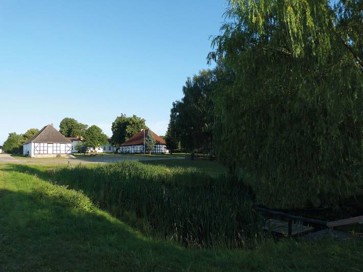 Ferienwohnung für 5 Personen, mit Terrasse und Garten in Schmatzin