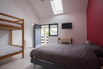 Hôtel pour 4 personnes, avec terrasse à Pleyben