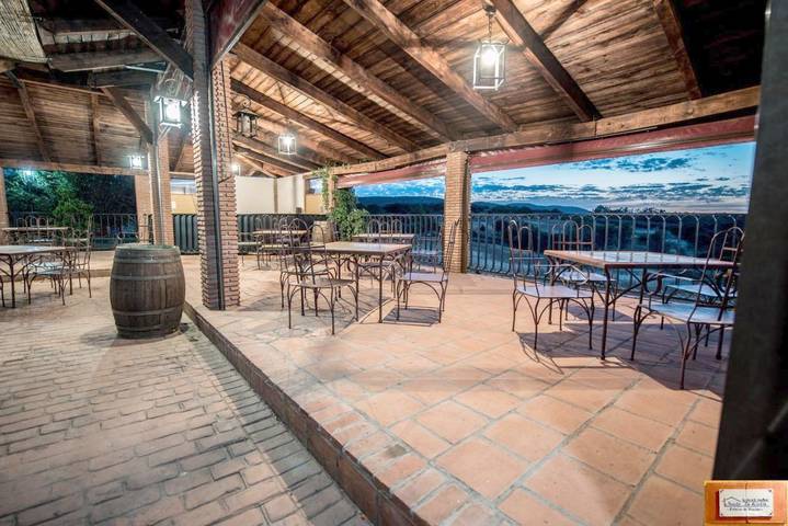 Casa rural para 3 personas, con Terraza y Jardín además de Piscina y Vistas en Provincia de Ciudad Real