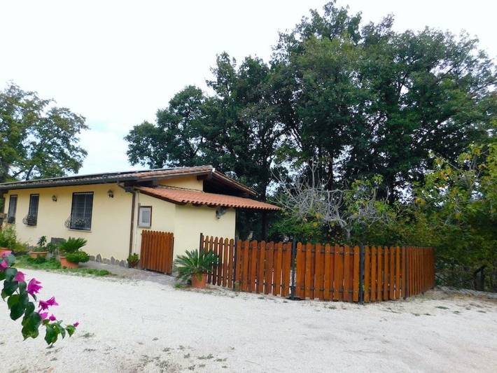 Agriturismo per 4 persone, con Balcone e Giardino nella Provincia di Roma