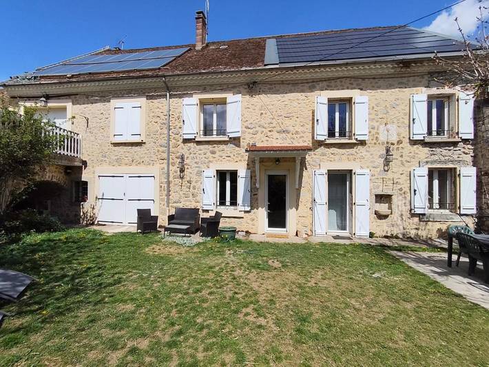 Location de vacances pour 11 personnes, avec jardin, animaux acceptés à Saint-Laurent-du-Cros - 3