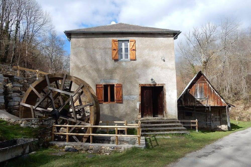 Le Moulin d'Alice un écrin de calme et verdure au cœur des  Pyrénées Ariégeoises in Seix, Parc naturel régional des Pyrénées ariégeoises