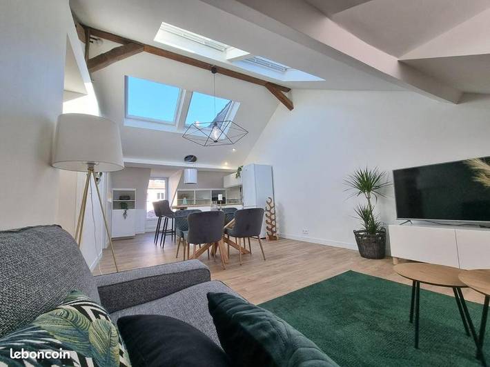 Location de vacances pour 6 personnes, avec balcon, animaux acceptés à Pau