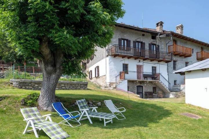 Gîte pour 6 personnes, avec Balcon et Jardin à Comune di Saint-Pierre