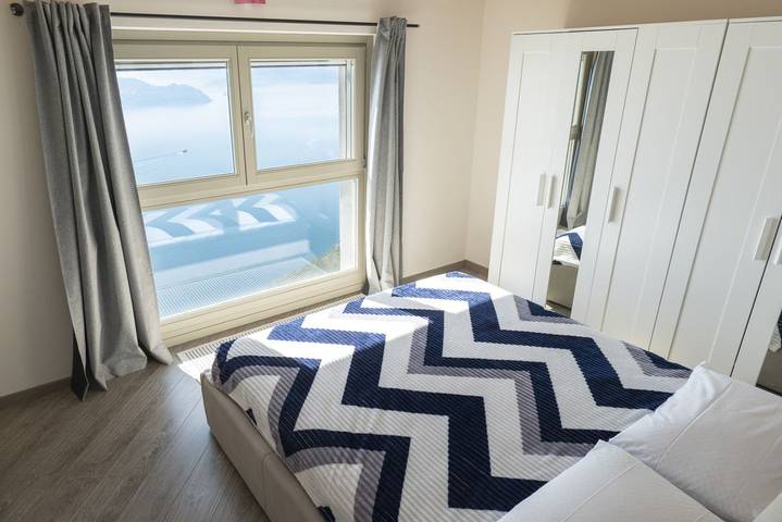 Appartamento intero, Enjoyiseolake - Cherubino - Trilocale con piscina e vista lago in Spiglia, Comune di Parzanica