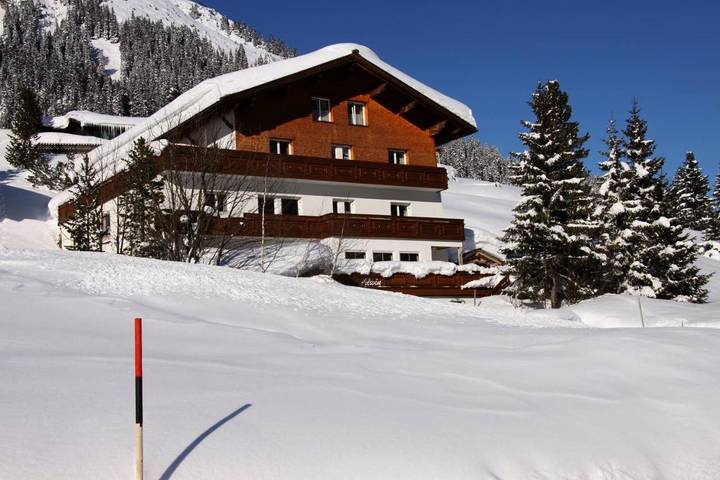 BnB für 2 Personen, mit Balkon und Terrasse sowie Garten und Sauna in Lech am Arlberg