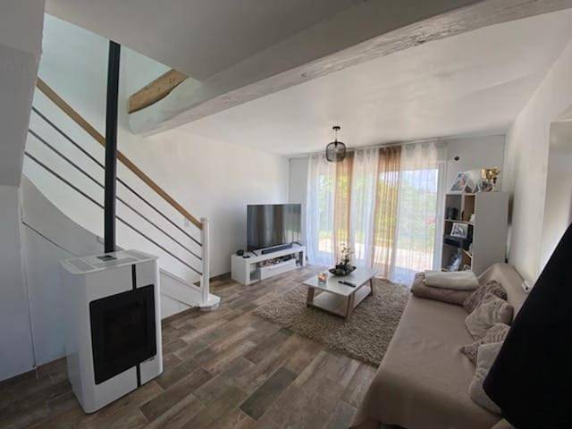 Location de vacances pour 6 personnes, avec terrasse et jardin à Lagor - 2