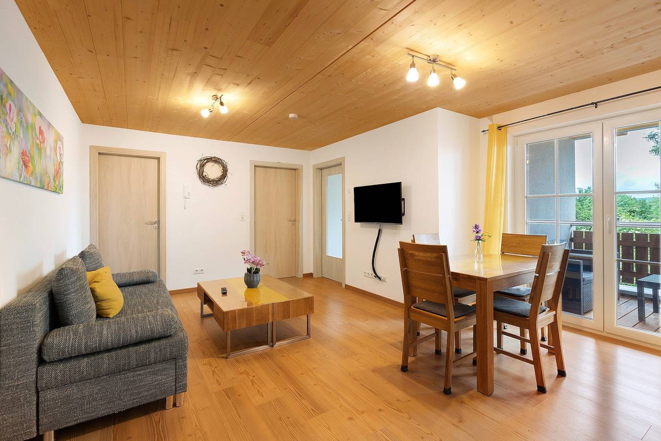 Ganze Wohnung, Ferienwohnung Mauchach" mit Gemeinschaftsgarten, Balkon und Wlan in Unadingen (Löffingen), Löffingen