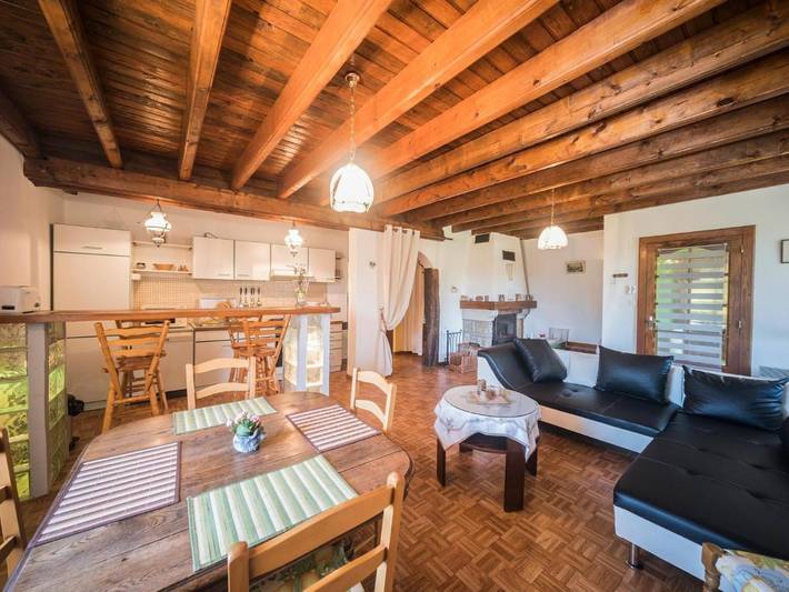 Gîte pour 4 personnes, avec Terrasse et Jardin à Dombasle-devant-Darney