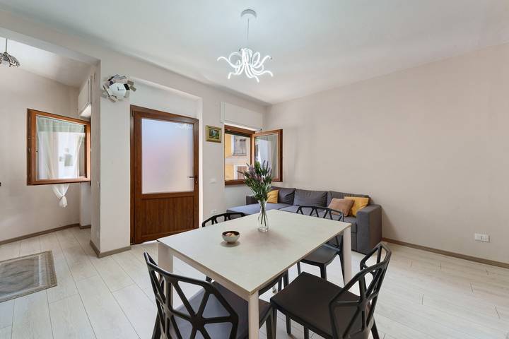 Casa de Férias 'Margherita' com Wi-Fi in Valstrona, Alpes Valaisanos