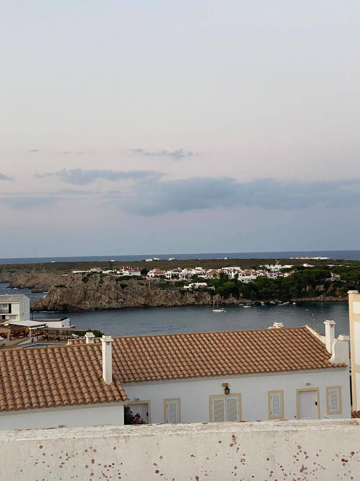 Apartamento entero, Castell Arenal Views - Piscina y Vistas al Mar in Arenal d'en Castell, Es Mercadal